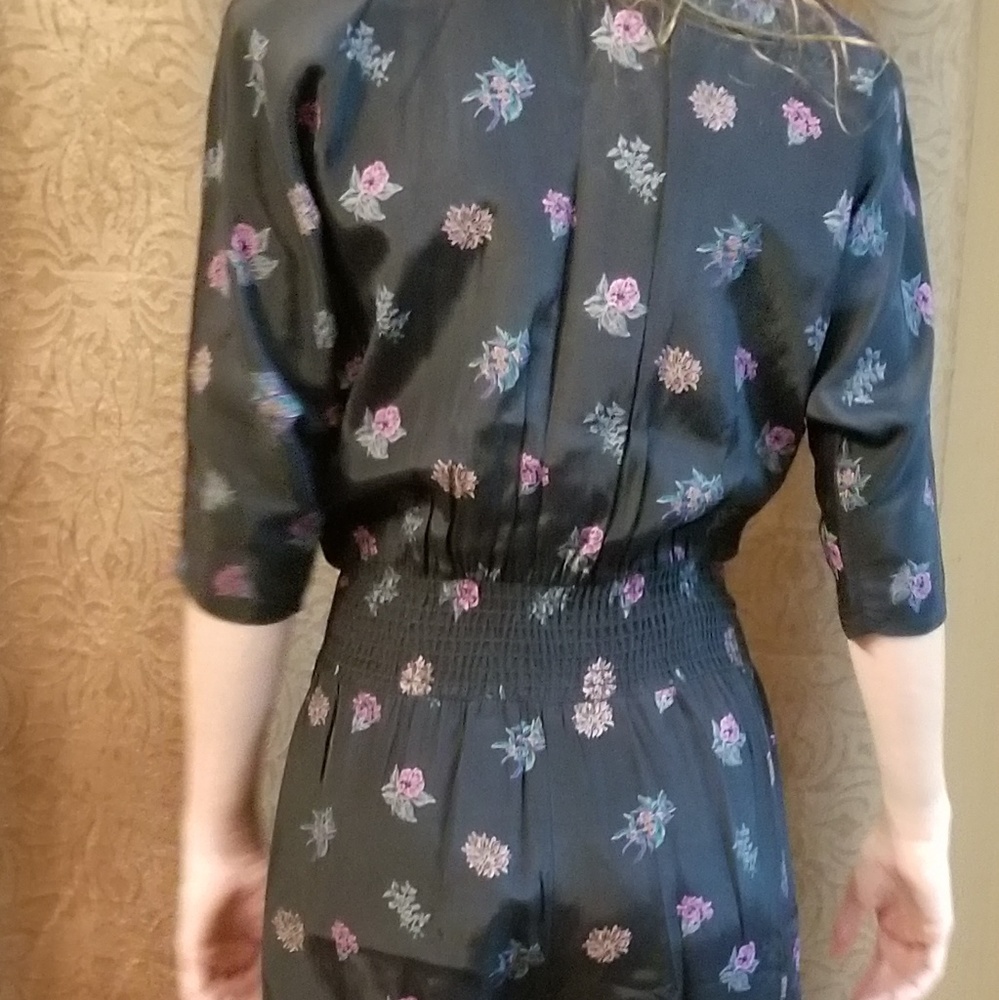 Jumpsuit - Picture 7 of 8
